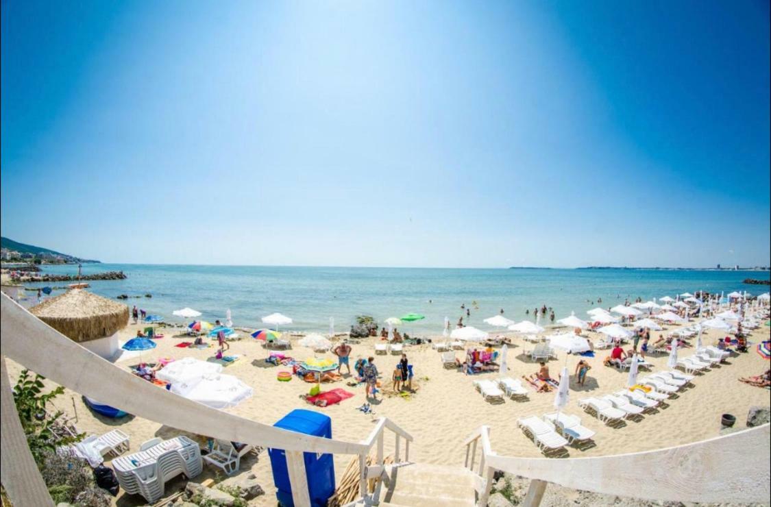 Apartment In Prestige Fort Beach Sveti Vlas Eksteriør billede